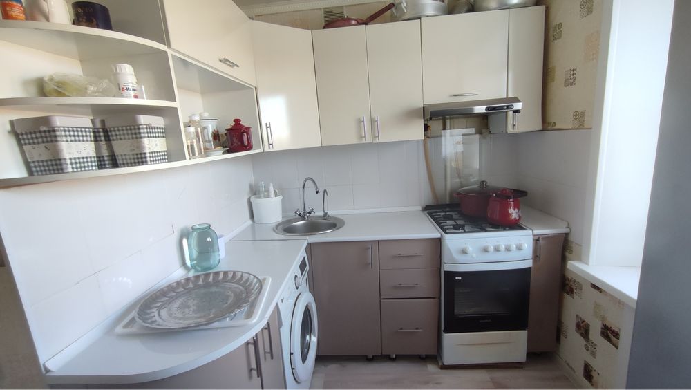 Продоается газ плита