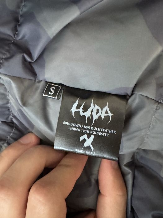 Продавам bomber яке на luda ново