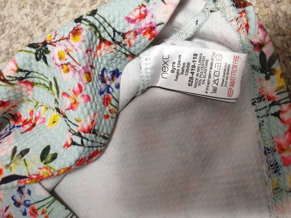 Rochite 9-11 ani, superbe, 50 lei bucata