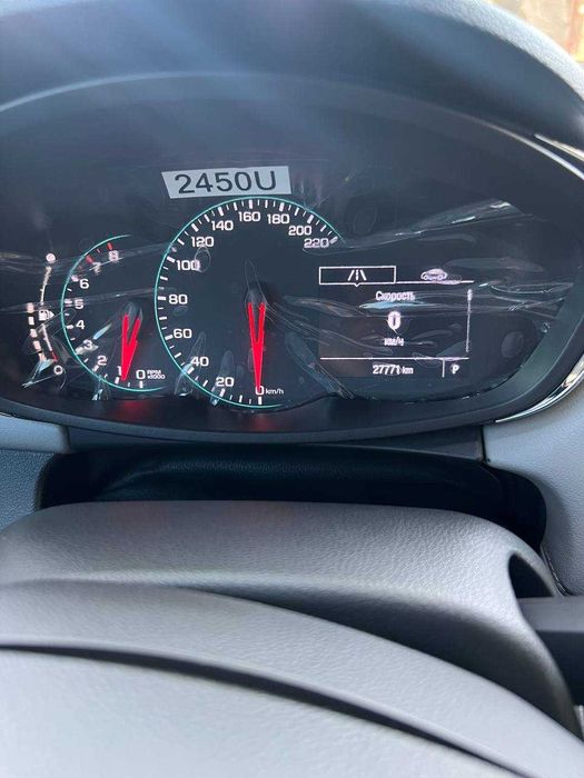 Tracker автомобиль