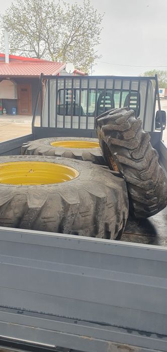 Транспорт със Самосвал и Хамалски услуги  (0.79€ на км)