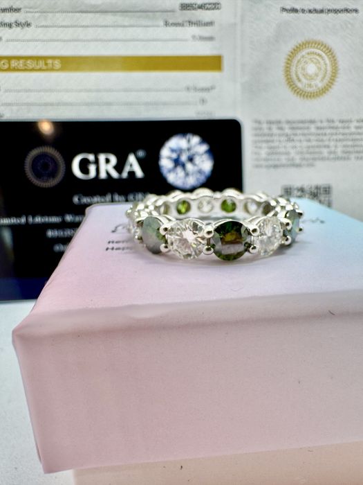 Сребърен пръстен с мойсанит (Диамант) 7 карата