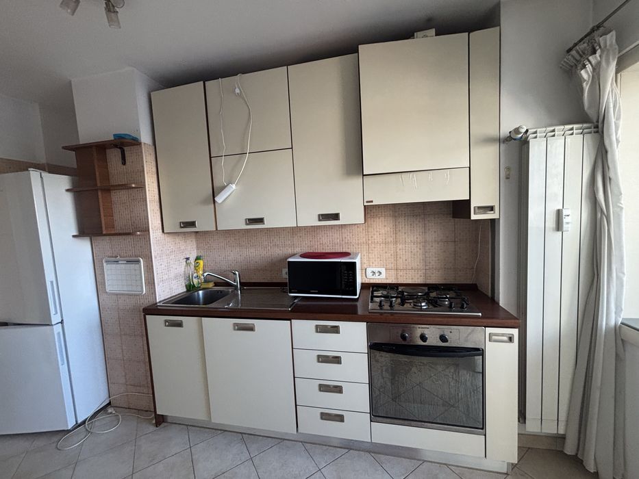 Vand mobila de bucatarie Scavolini (2,25m) utilizata