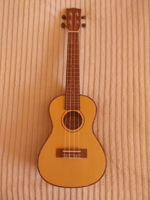 Концертно укулеле UKC-410 by Korala