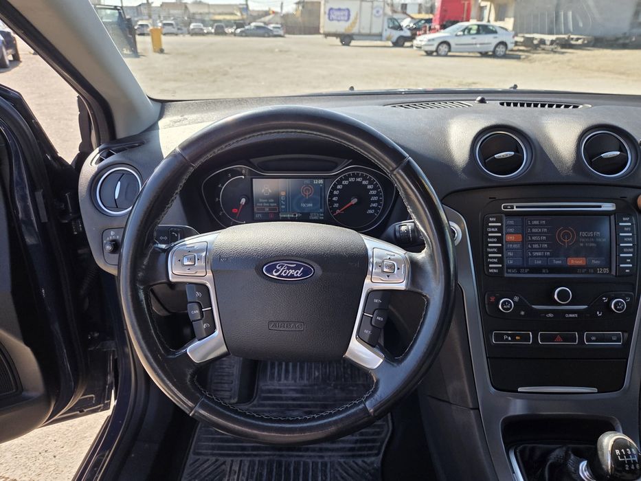 Ford Mondeo 2014 - 2.0 Tdci 140 cai - 156.000 km