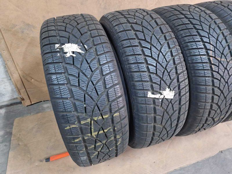4 броя  Dunlop R19 235/50/ 
зимни гуми 
DOT4017