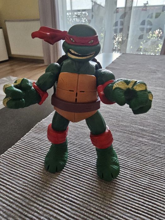 Raphael din seria Teenage Mutant Ninja Turtles