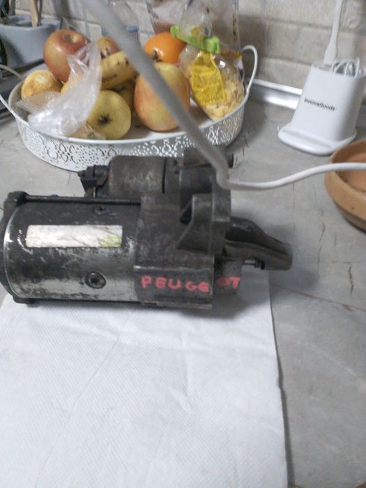 Vînd electromotor Peugeot 16 16v hdi