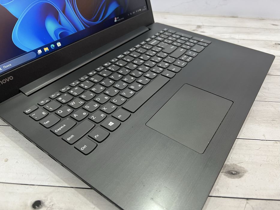 Ноутбуе Lenovo celeron N4000