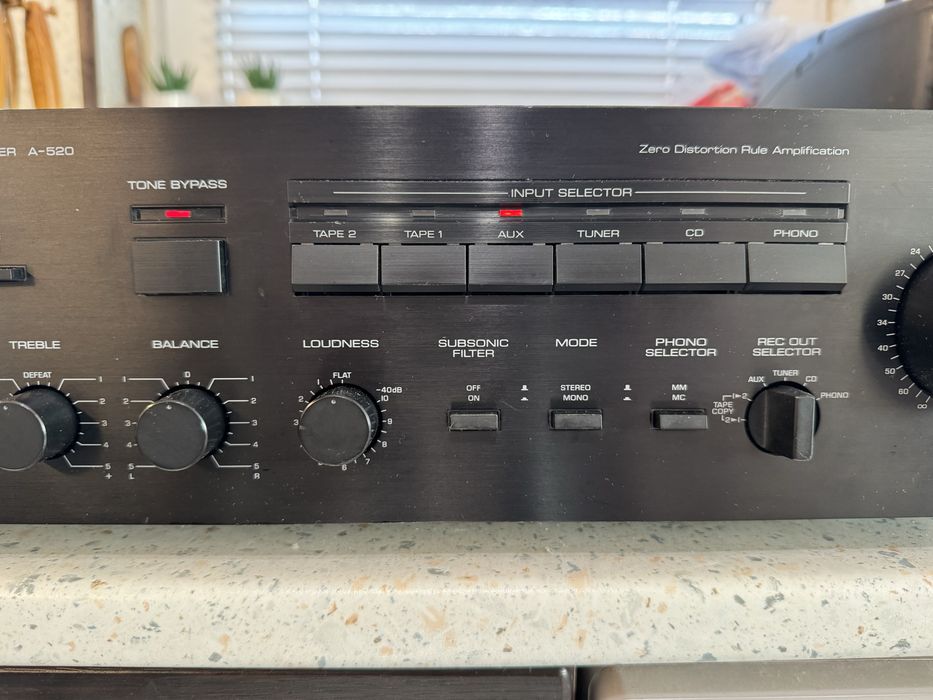 Yamaha A-520 стерео