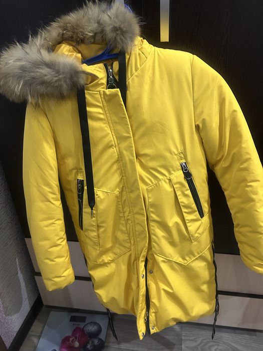 Зимняя куртка на девочку