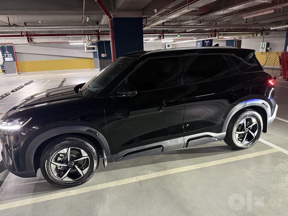 BYD Yuan Up Flagship EV 401 Electro car