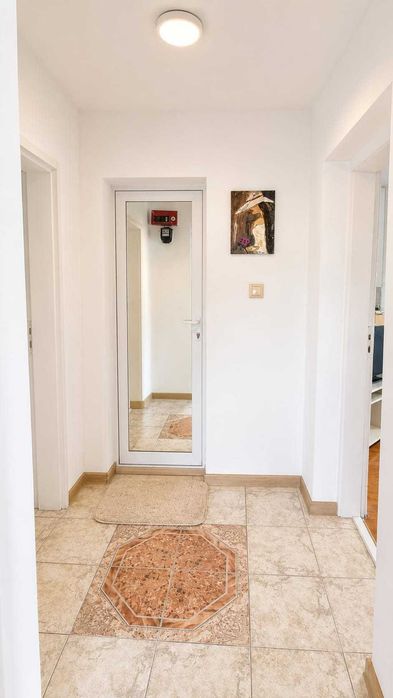 Дава се под наем Двустаен апартамент в Варна, Център - 62 кв.м за 550 € - Снимка #6