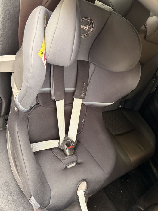 CYBEX Стол за кола с база (61-105см) SIRONA SX2 I-SIZE