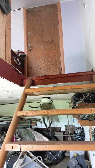 Продается дом у водоема (гараж на море)