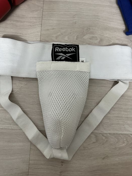 Продам вещи для бокса 6000тг