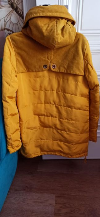 все куртки по 3000 тысячи