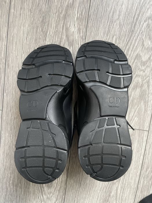 Adidași Dior negri, foarte comozi, stare foarte bună