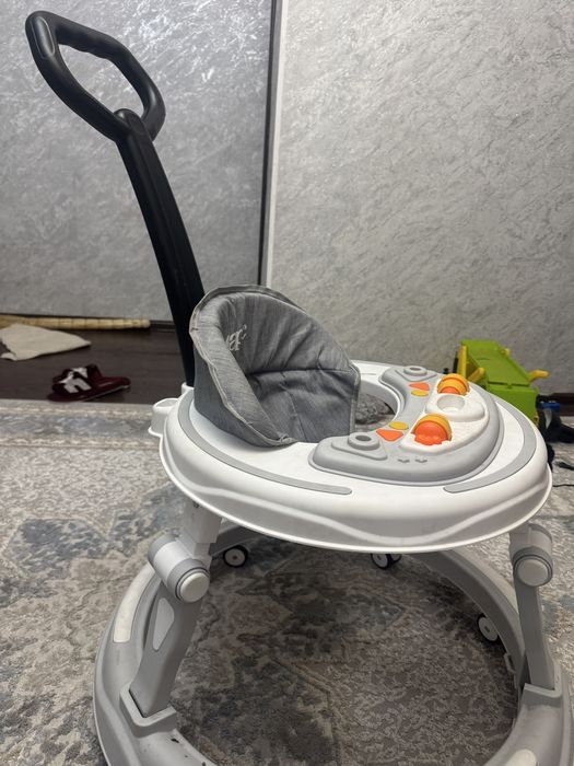 Ходунок в хорошем состояни.