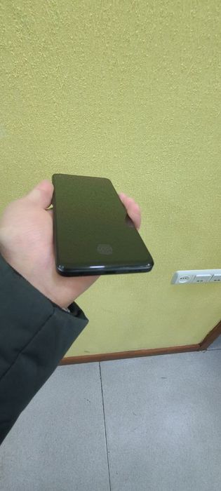 Oppo Reno7 yengi