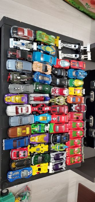 Продавам метални колички