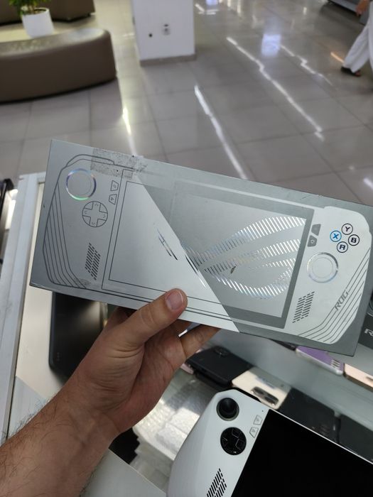 Срочно Asus Rog Ally 512гб б.у