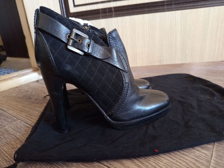 Продаю новые женские ботинки Roberto Cavalli, размер 38