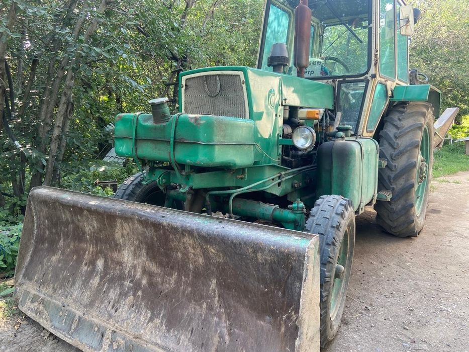 Продаётся экскаватор ЮМЗ