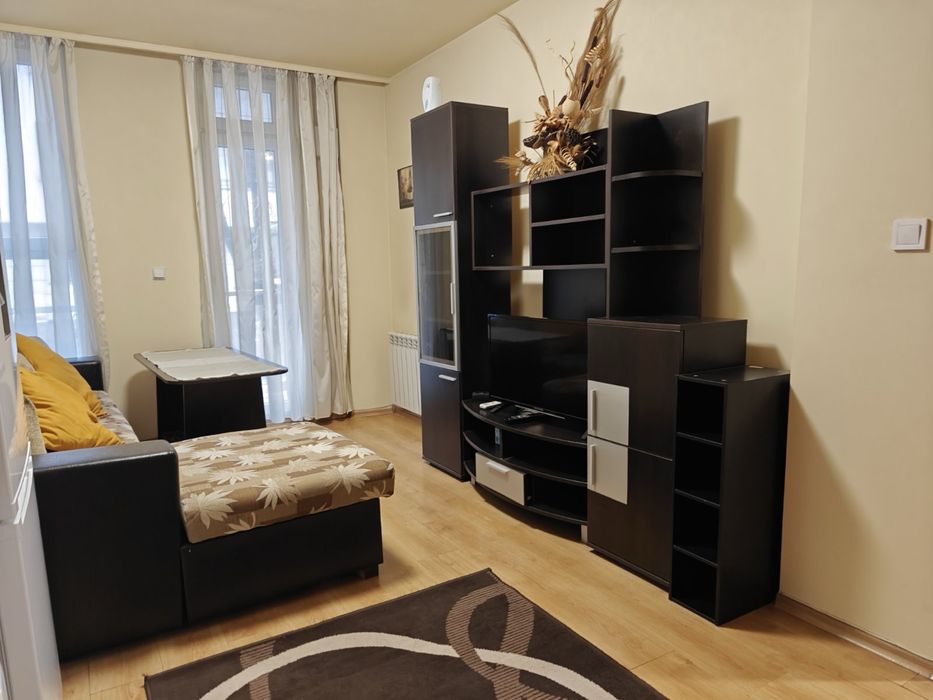 Дава се под наем Двустаен апартамент в София, Медицинска академия - 42 кв.м за 453.9 € - Снимка #1