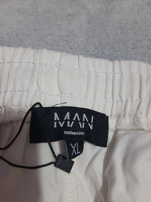 Pantaloni cargo barbati BOOHOOMAN