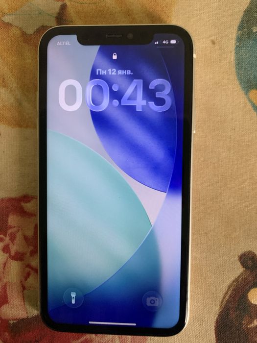 Айфон 11 срочноо