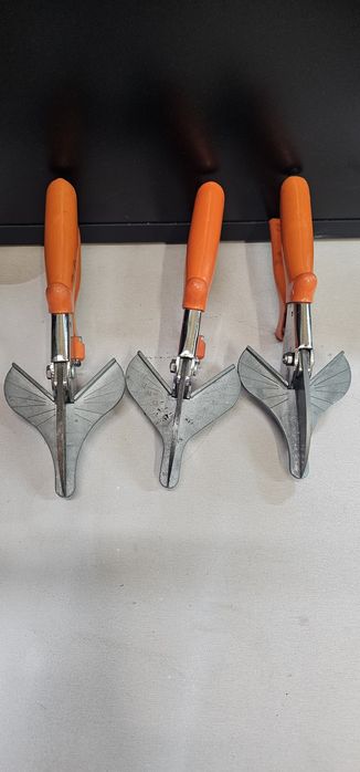 Foarfeca profesionala pentru profile .Taiere la unghi