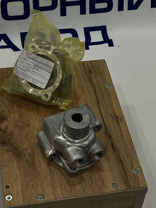 Корпус Термостата на Газель