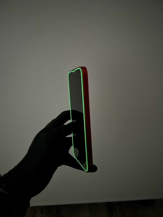 Folie sticla iPhone margini luminoase premium en gross