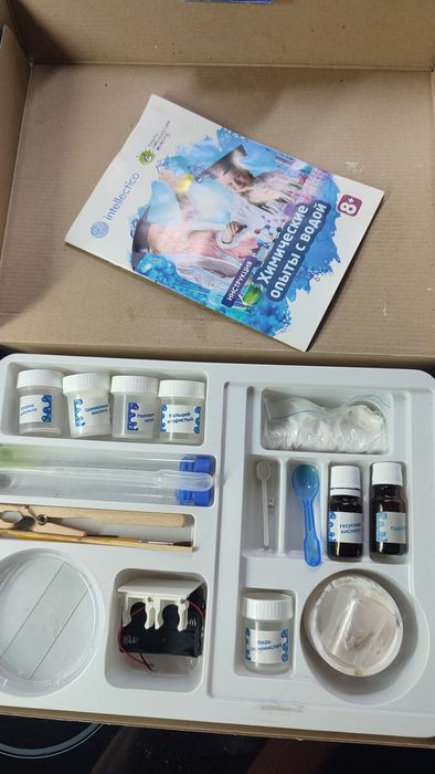 Продам набор юного химика