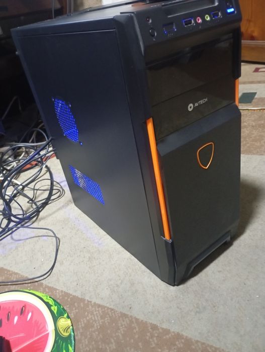Компьютер системный блок