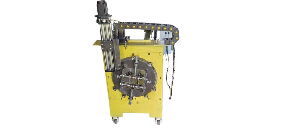 4 осно ЦНЦ /4 axis CNC плазма за рязане на тръби и кухи профили