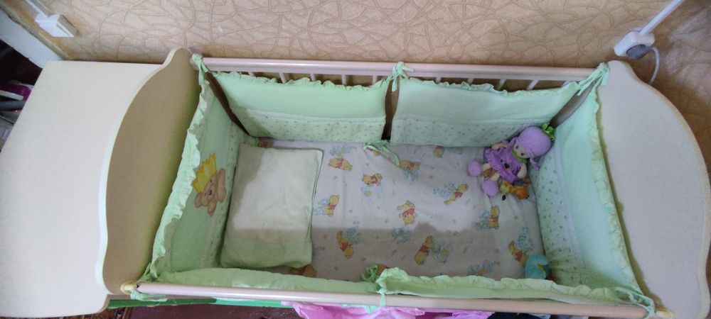 Продам кровать для новорожденного!!