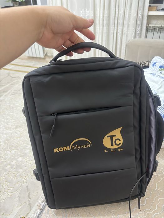 Рюкзак сумка сатылады