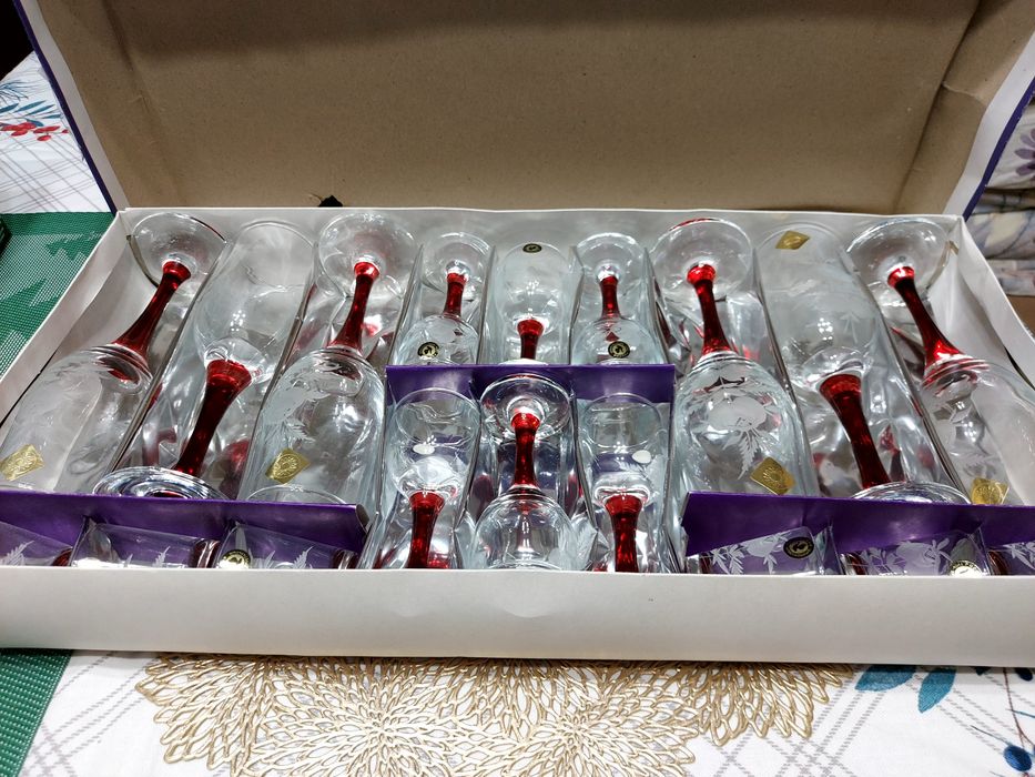 Набор из 18 предметов