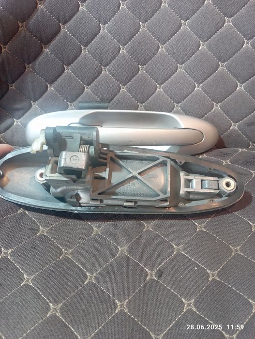 Задние ручки дверей Прадо 100