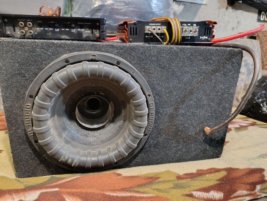 Продам сабвуфер в машину