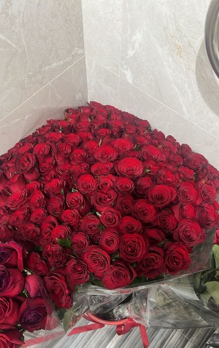 Продаю Цветы 101 розы