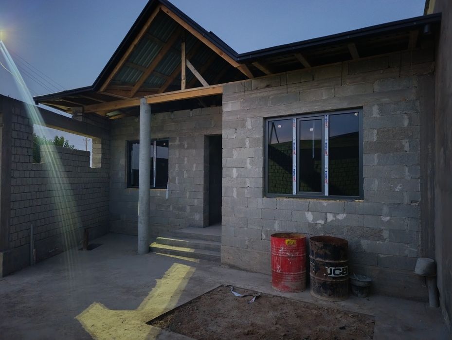 Uy sotiladi Toshkent viloyati karobka holatda