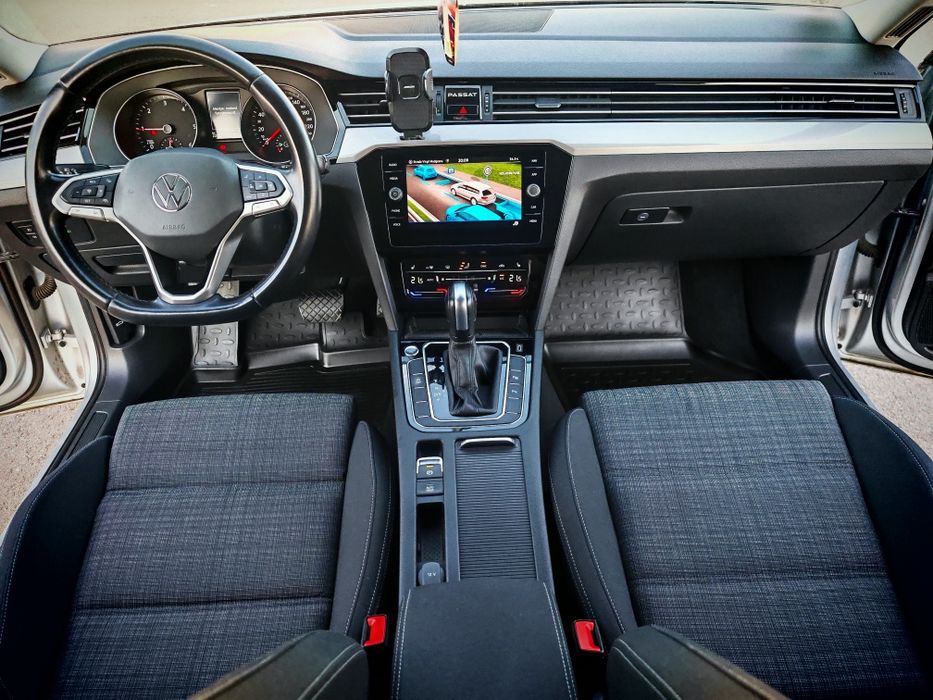 VOLKSWAGEN Passat 2020 — imagine 3