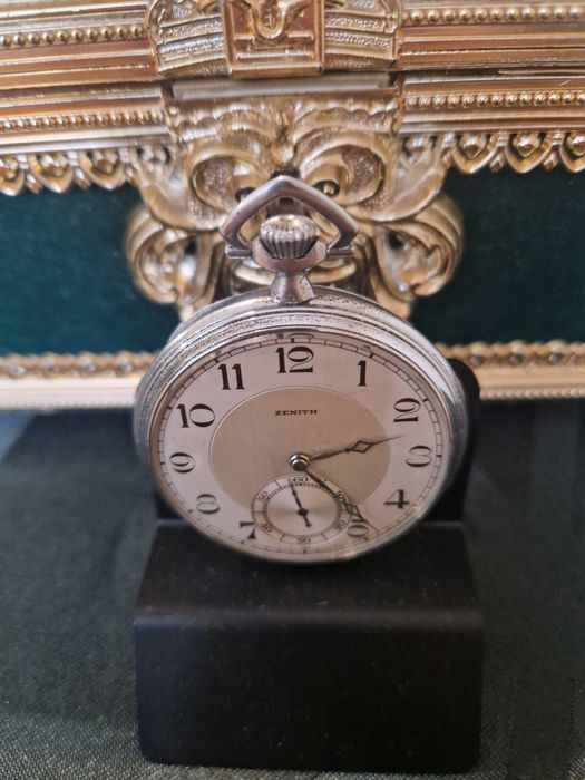 Чудесен антикварен колекционерски швейцарски джобен часовник ZENITH