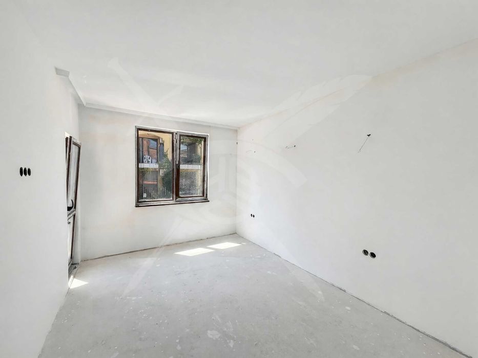 Продава се Тристаен апартамент в Свети Влас - 92 кв.м за 1250 €/кв.м - Снимка #2