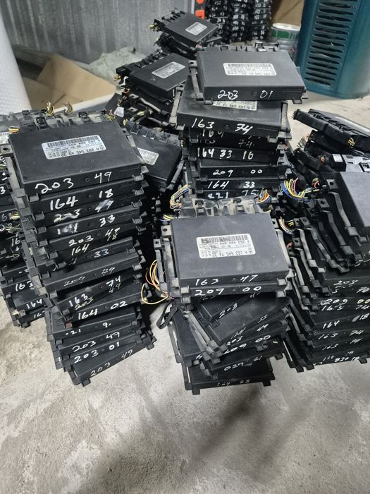 Блок парктроников Mercedes