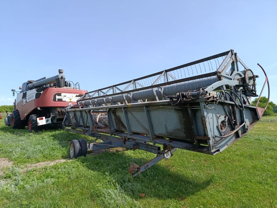 Продам комбайн Акрос 530
