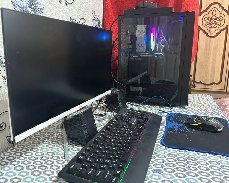PC kompyuter ***